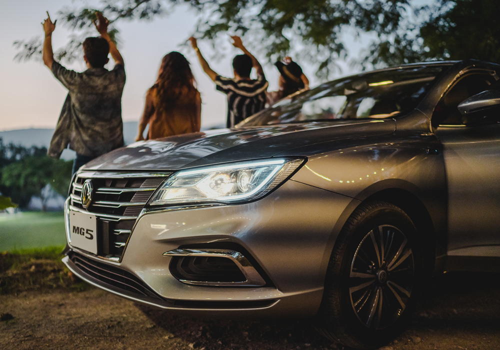 Card image mg_lifestyle-168.jpg mg5