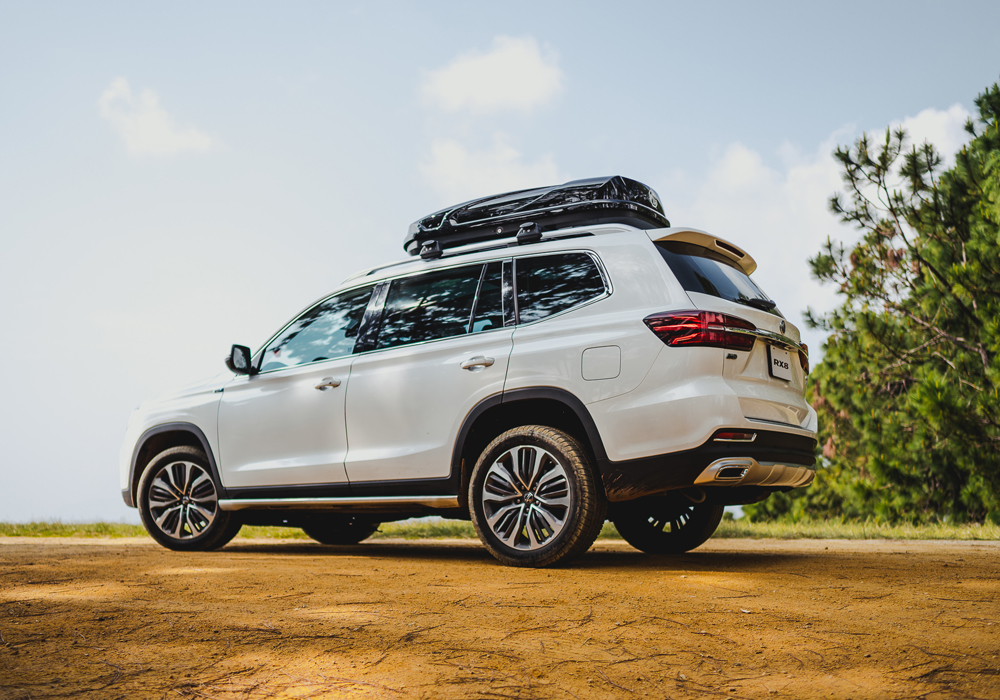 Card image mg_lifestyle-255.jpg rx8