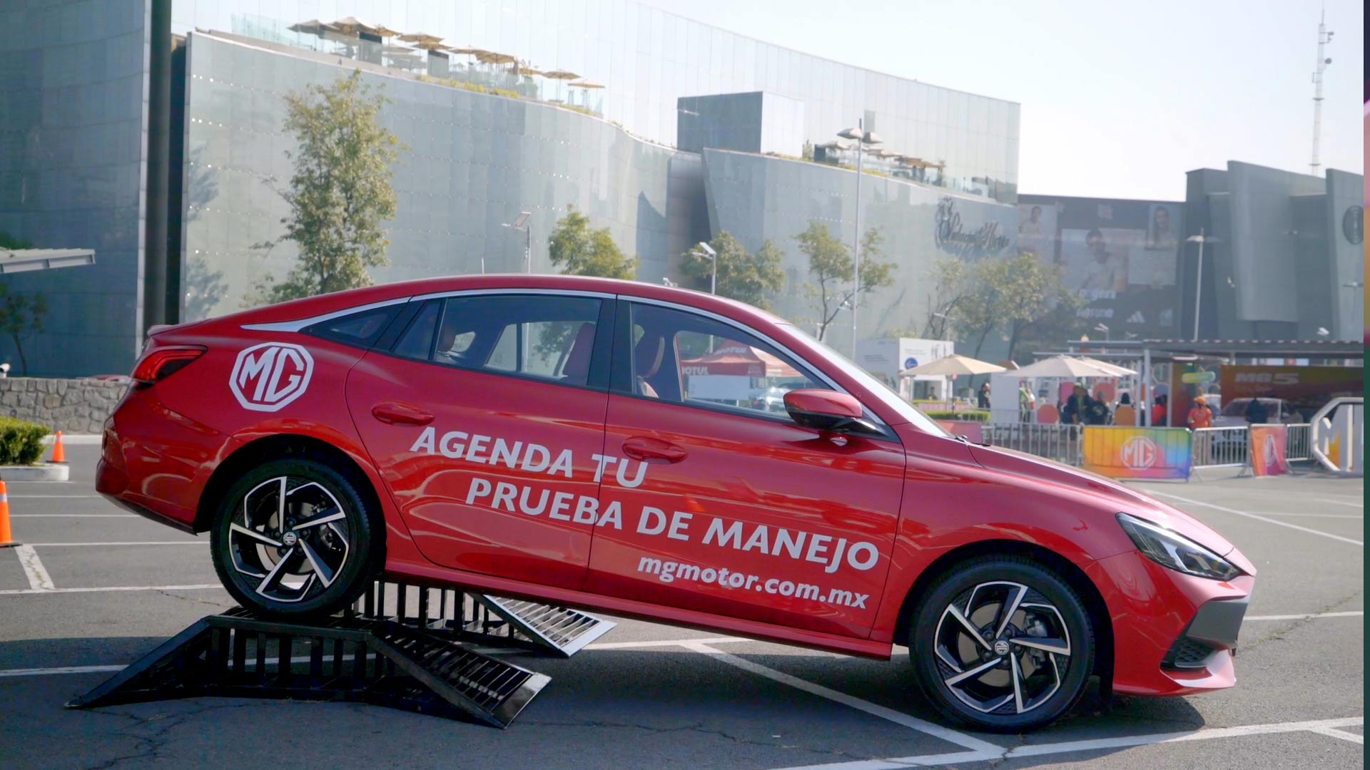 MG road show galería 1