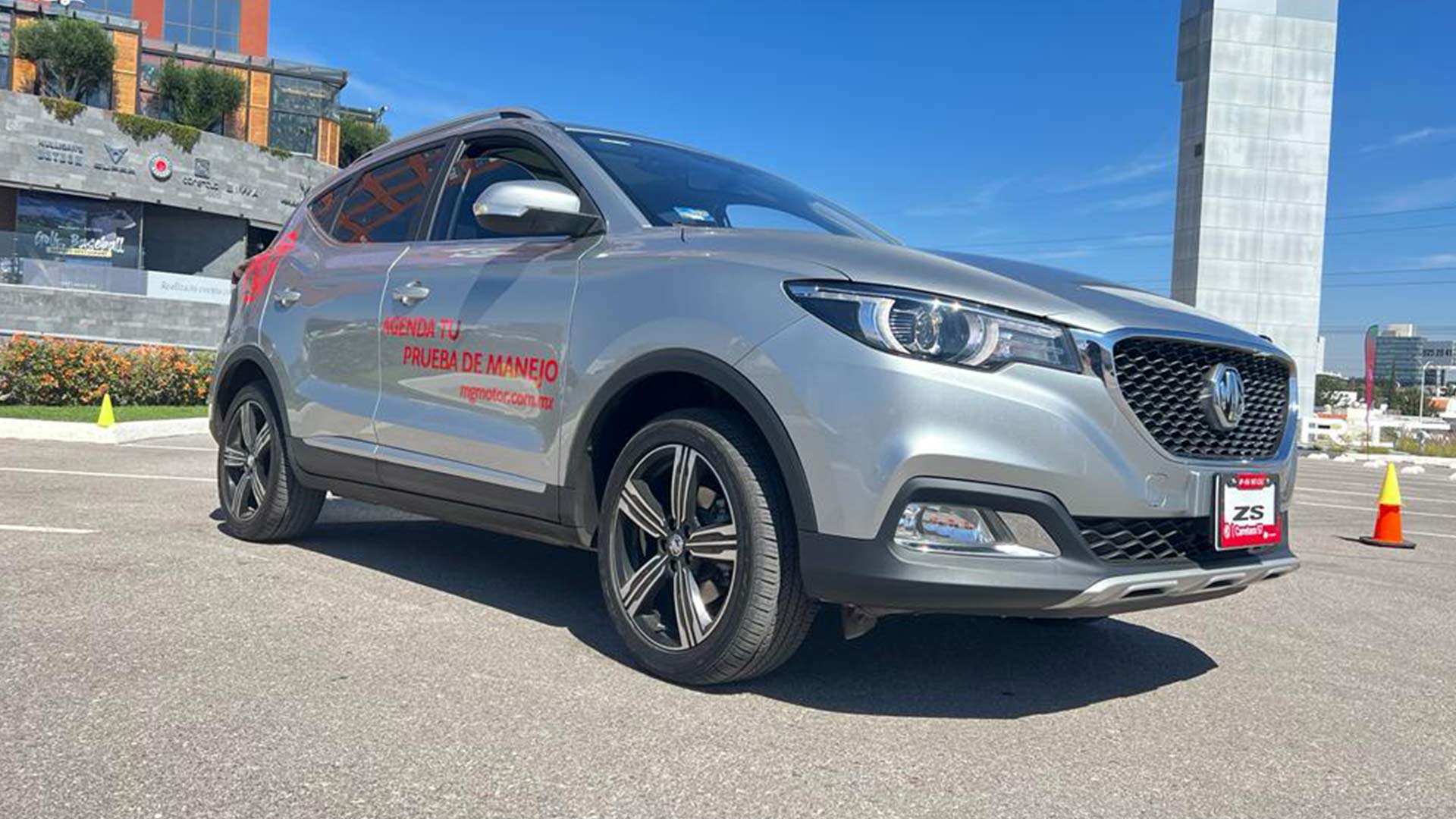 MG road show galería 19