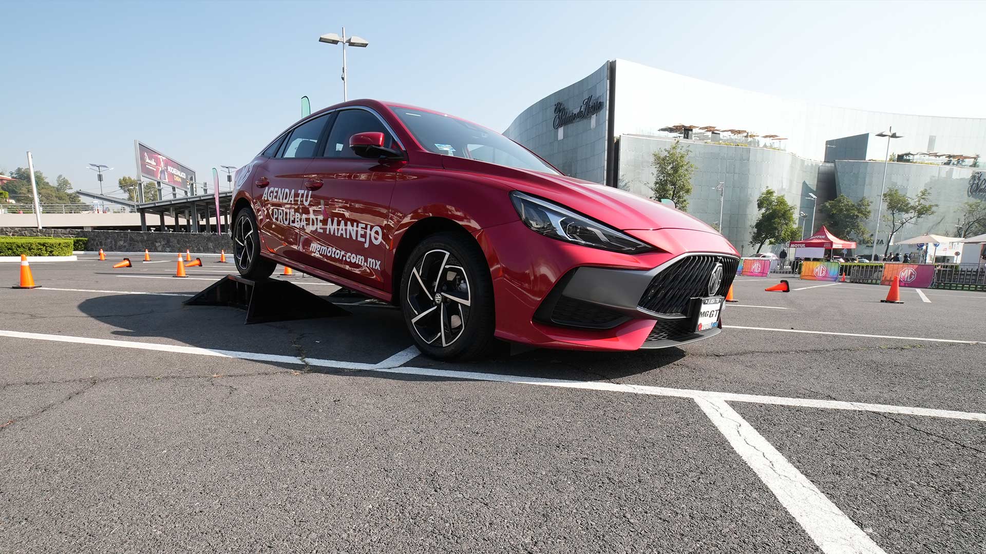 MG road show galería 6